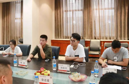 恒大集團蒞臨群升門業考察，對新型避難間防火門予以肯定