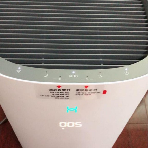 華為空氣凈化器深層凈化，保障家人的健康呼吸環境