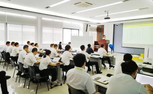有沒有人知道，TCL照明、龍勝、嘉美等年中忙什么？