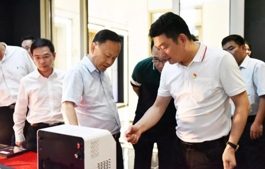 熱烈歡迎佛山市趙海副市長(zhǎng)一行蒞臨億合門(mén)窗調(diào)研指導(dǎo)