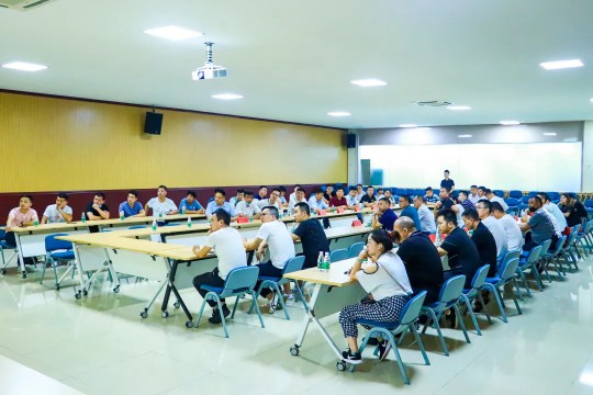 熱烈歡迎湖北省窗業協會領導蒞臨億合門窗參觀交流