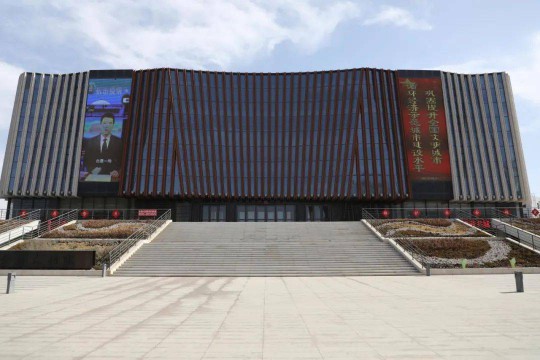 鴻彩助力甘肅金昌大劇院燈光改造項目順利完工！ 