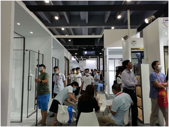 雅利斯淋浴房閃耀廣州建博會(huì)，見(jiàn)證品牌實(shí)力