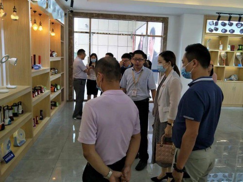 全面落實(shí)“深瑞LED合作十條”，一批LED企業(yè)考察江西瑞昌 